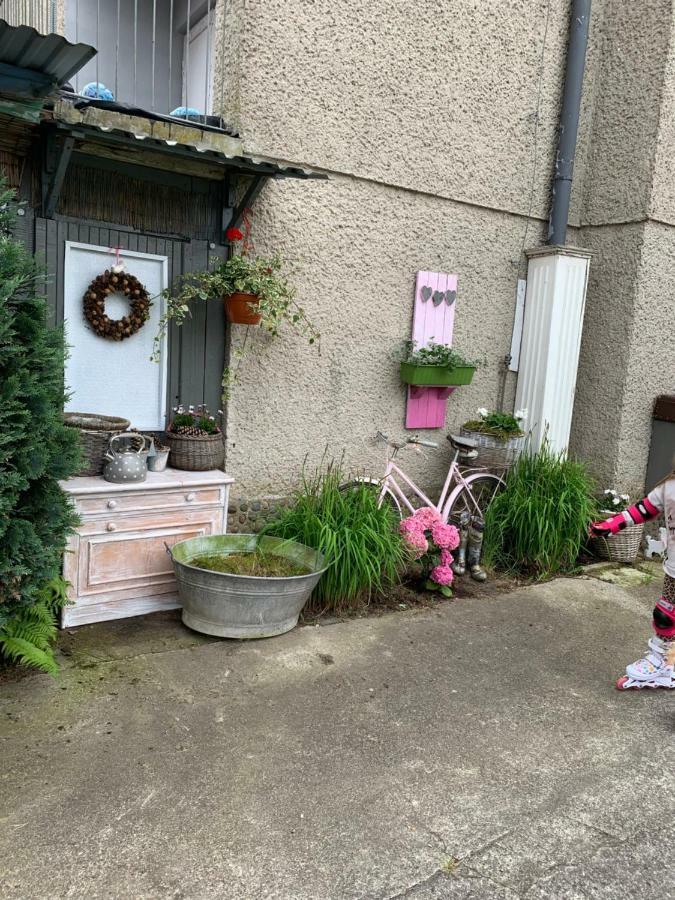 Tififi Jak Na Wloskiej Prowincji Pobierowo Exterior photo